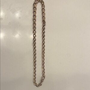9k thick curb gold vintage chain with dog clasp. 32.5 grams. 16.5 inches long.